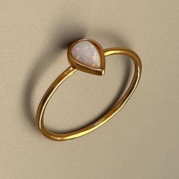 24k Gold Vermeil Pear Cut Opal Ring - Picture 3 of 7